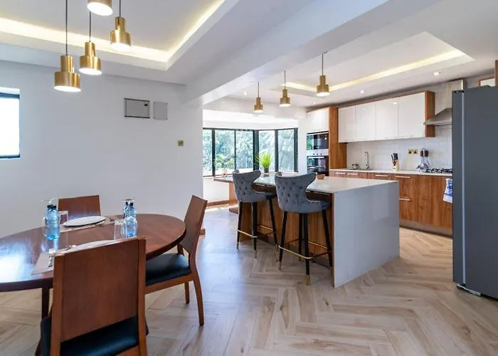 Cysuites Apartment Hotel