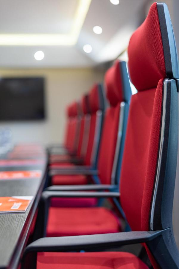 Cysuites